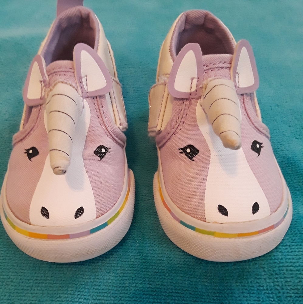 Unicorn Van's toddler sz 4